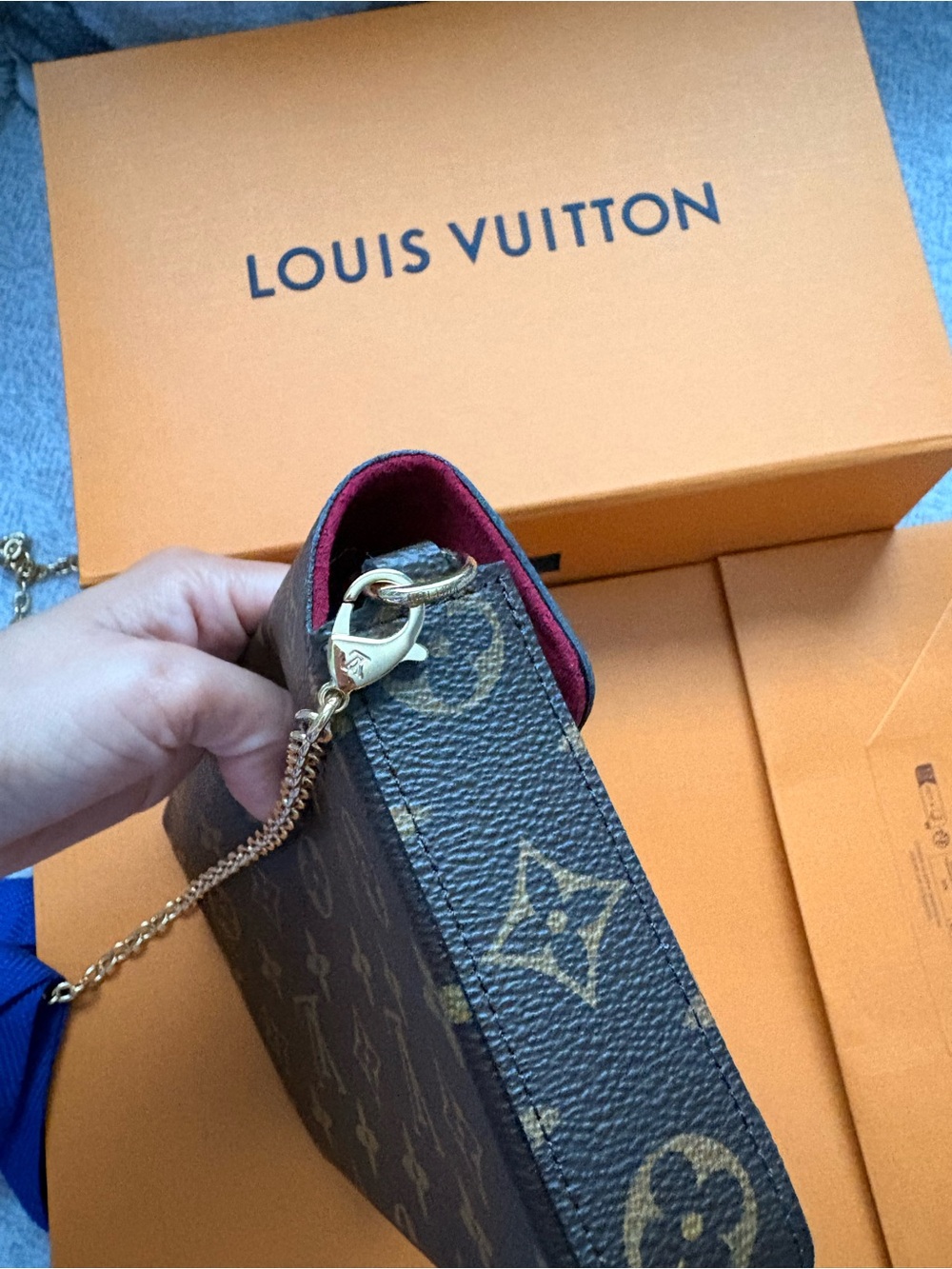 Louis Vuitton Monogram Envelope Crossbody in Brown and Gold - Picture 6 of 6
